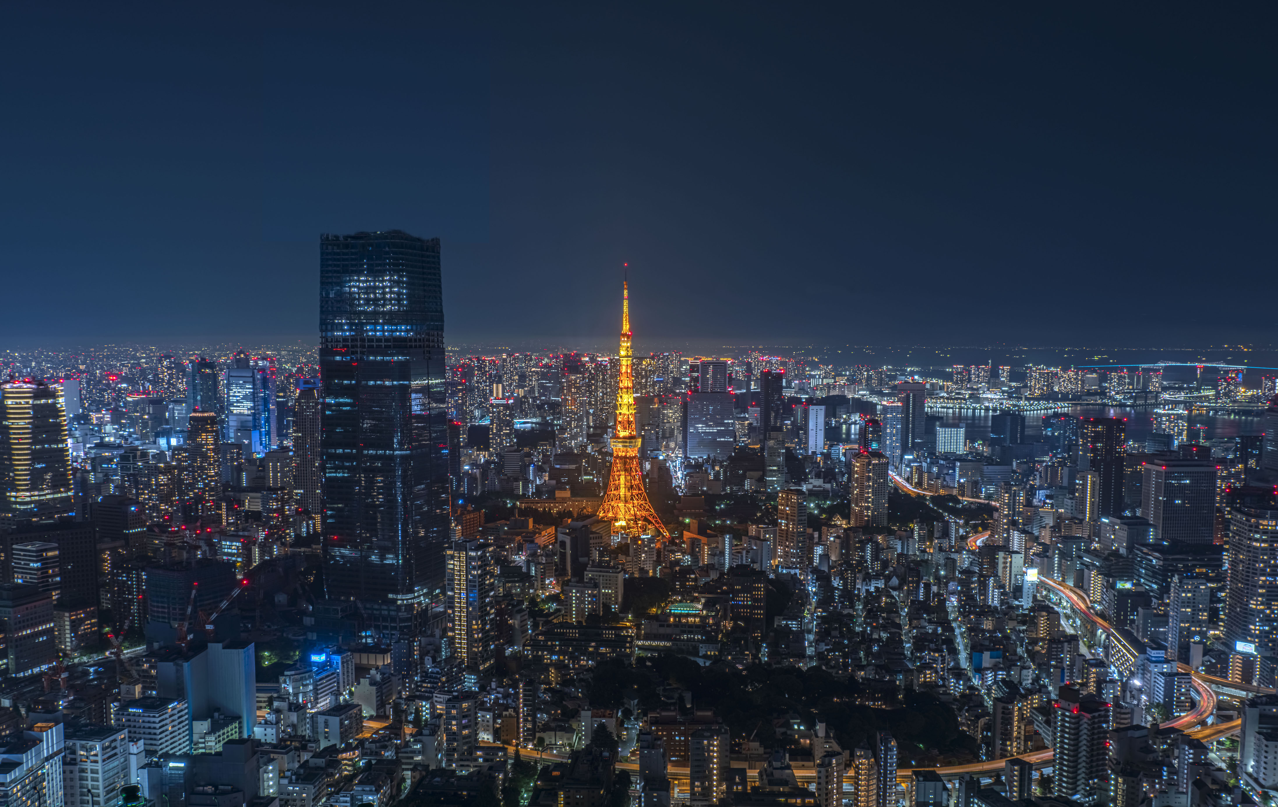 夜にはロマンチックな東京の夜景を楽しめます