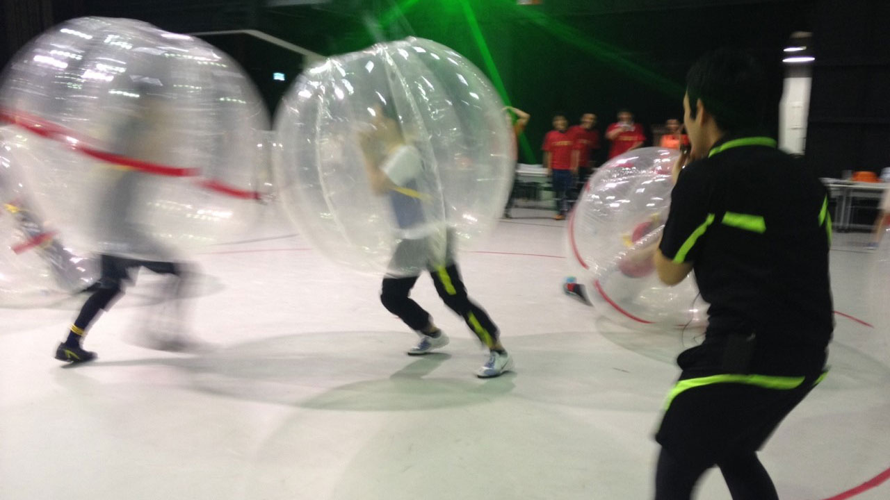 バブルサッカー