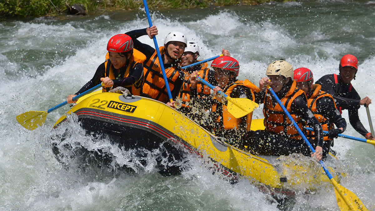 沖縄・北谷アラハビーチでマリンアクティビティ！