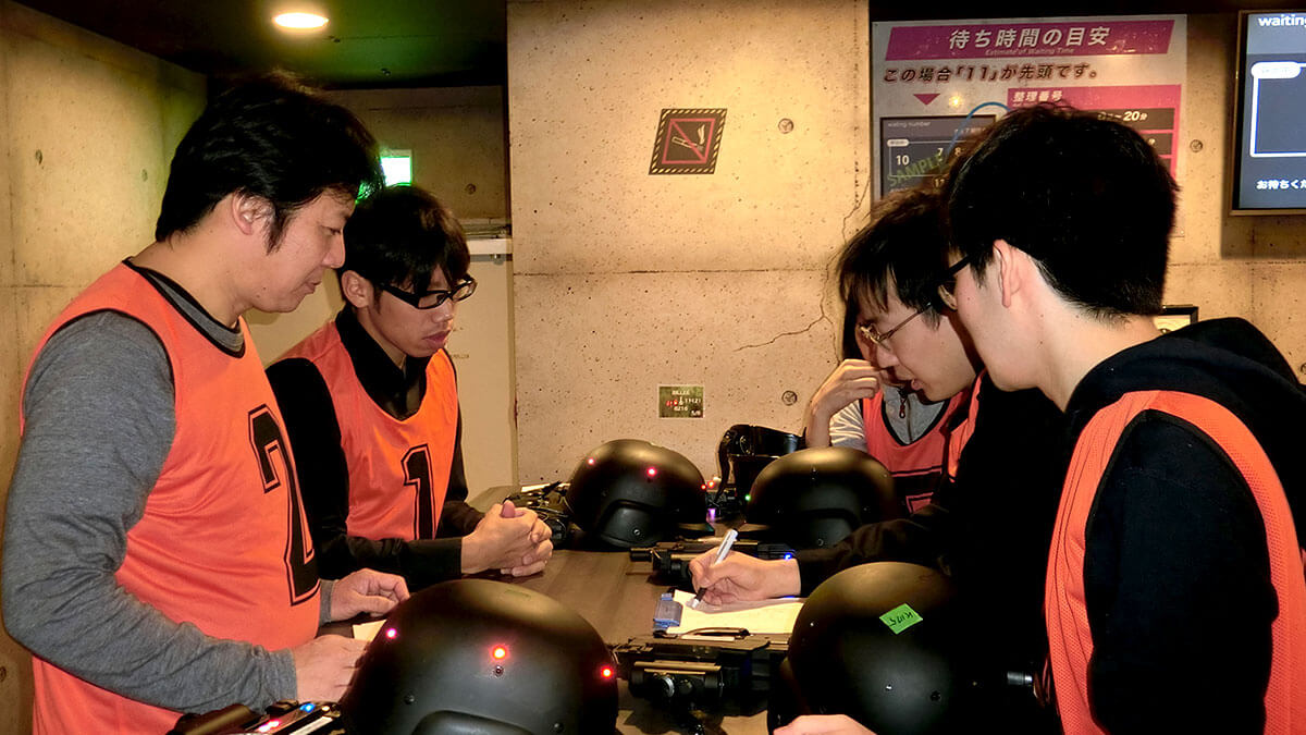 赤外線銃サバイバルゲームでチームビルディング